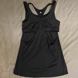 Lululemon black tank